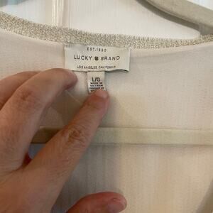 Lucky Brand Metallic V-Neck Sweater w Crochet Detail on Sleeves Sz L